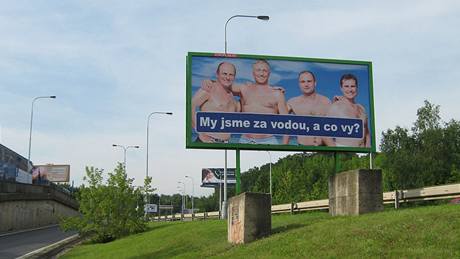 V esku visí billboardy ODS urené pro Chorvatsko s jiným heslem. Fotograf proto podává trestní oznámení.