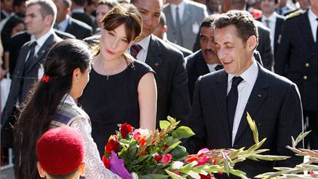 Francouzský prezident Nicolas Sarkozy s manelkou.