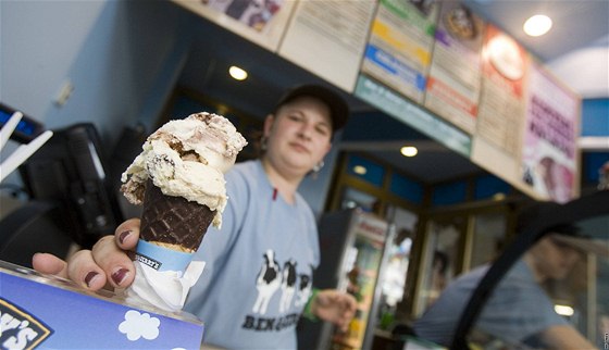 Britové si za zmrzlinu Ben & Jerry's piplatí. Ilustraní foto