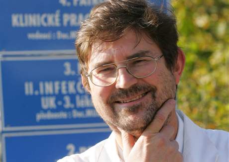 Ladislav Machala, virolog