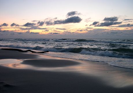 Baltské pobřeží, nejsevernější pláž kousek od kempu Jastrzebia Góra 