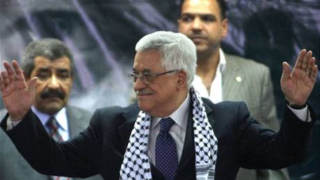 Mahmúd Abbás na sjezdu Fatahu v Betlém (4. srpna 2009)