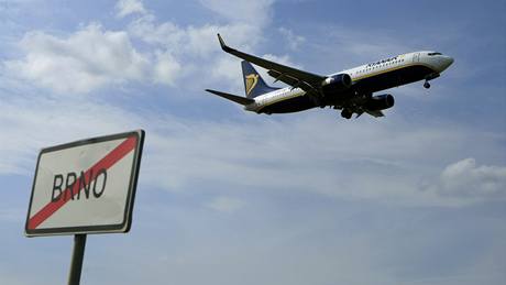Lestadlo spolenosti Ryanair nad Brnem