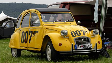 Citröen 2 CV 007 Bond