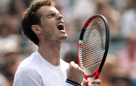 Andy Murray se v Montrealu radoval z turnajového triumfu, ale i posunu na druhé místo svtového ebíku