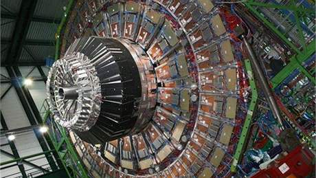 CERN - Rozpracovaný LHC 4