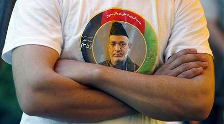 Prezidentské volby v Afghánistánu. Stoupenec souasného éfa zem Hamída Karzáího