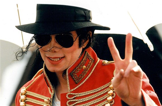 Michael Jackson při své návštěvě Prahy v roce 1996