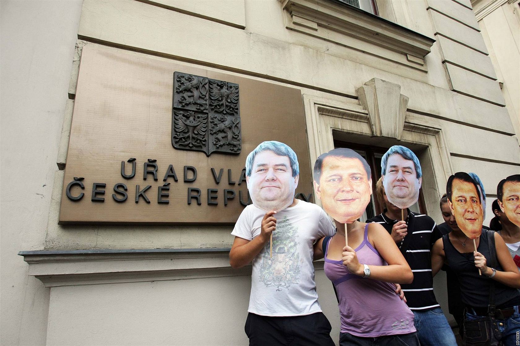 Lidem by komunisté ve vlád� nevadili.