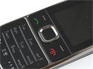 Recenze Nokia 2700 telo