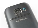 Recenze Nokia 2700 telo