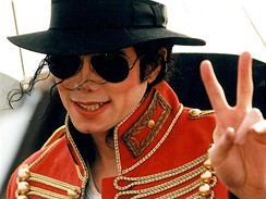 Michael Jackson pi sv nvtv Prahy v roce 1996