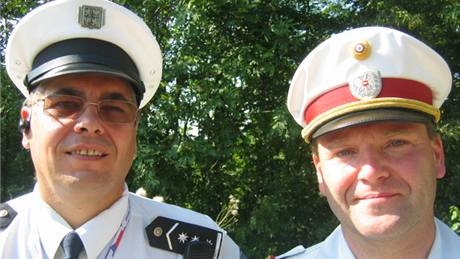 eský a rakouský policista na Grand prix v Brn