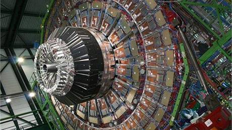 CERN - rozpracovany LHC 4