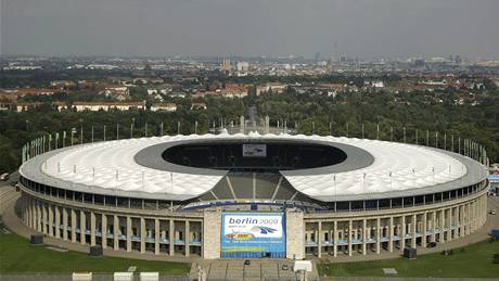 Olympijský stadion v Berlín je pipraven pro atletické MS 2009.