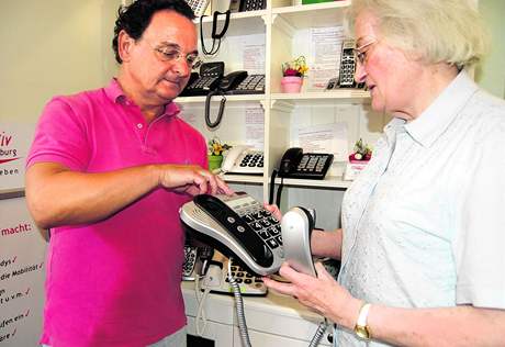 Speciální telefony pro seniory se staly v Nmecku obchodním hitem