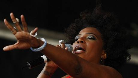 Macy Gray