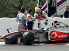 Velká cena Belgie: Lewis Hamilton po kolizi v prvním kole