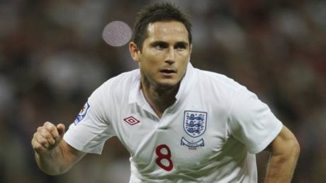 Anglie: záloník Frank Lampard se raduje z gólu