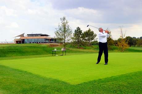 Prezident golfové federace Milan Veselý je stále aktivním golfistou.