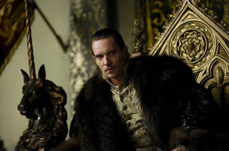 Jonathan Rhys Meyers, dritel Zlatého glóbu, ve tetí ad seriálu Tudorovci. Ta momentáln bí na HBO.