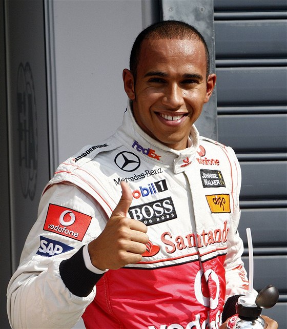 Minulý rok vyhrál v Monze kvalifikaci Hamilton, závodu vak kralovali jezdci Brawnu Barrichello s Buttonem.