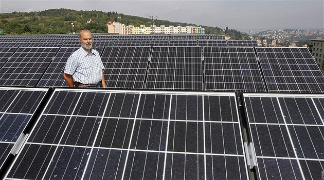 Bitva o dotace na soláry. Vracení dotací a papírování možná neprojde