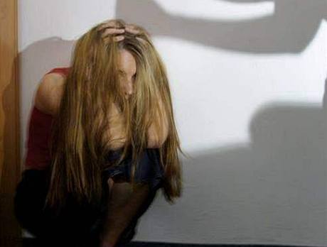 Bi na domácí násilí se osvdil, tvrdí odborníci