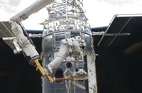 Hubble z Atlantisu - 004