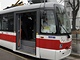  Dopravní podnik města Brna představil 17. září novou tramvajovou soupravu vzniklou spojením dvou vozů typu Vario LF2R.E.