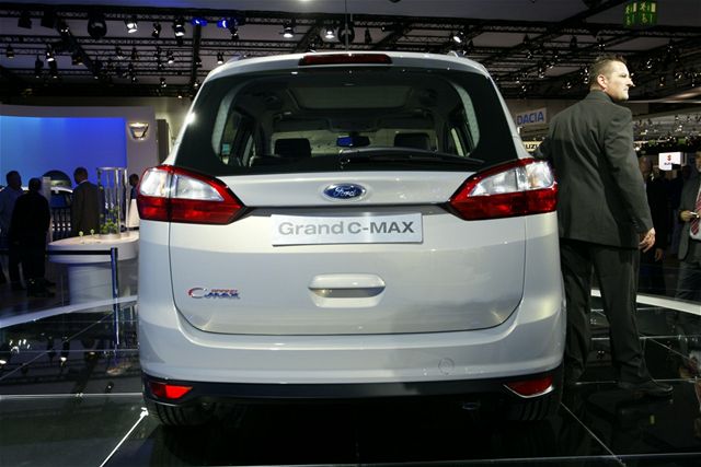 Ford Grand C-MAX