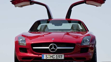 Mercedes SLS AMG Gullwing