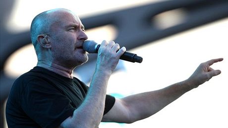 Phil Collins z kapely Genesis - Turn It On Again Tour, Praha (20. ervna 2007)
