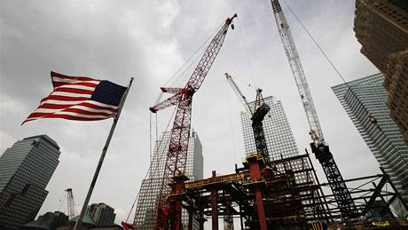 Ground Zero v New Yorku. Nedaleko odtud by m�l prob�hnout soud s aktéry 11. zá�í 2001