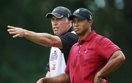 Tiger Woods a Steve Williams