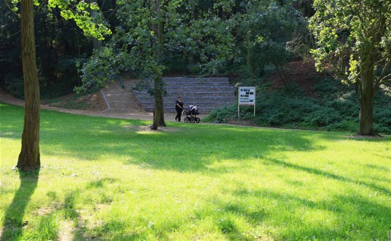 Ivančice usilují o odpis ložiska bentonitu v blízkosti opravovaného parku Réna