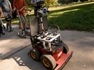 Vítzné robotické vozítko LEE