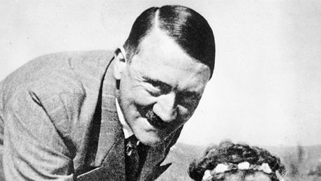 Adolf Hitler se vdy rád ukazoval s dtmi