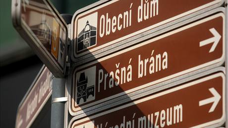 Orientaní tabule v Praze nejsou moc pro zahraniní turisty, jsou toti jen v etin. (21.9.2009)