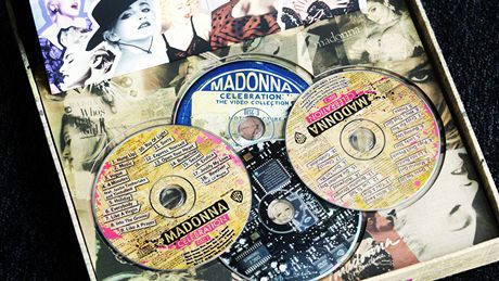 Práv vydala výbr nejvtích hit. Na pítí rok chystá Madonna humanitární projekty i dalí film.