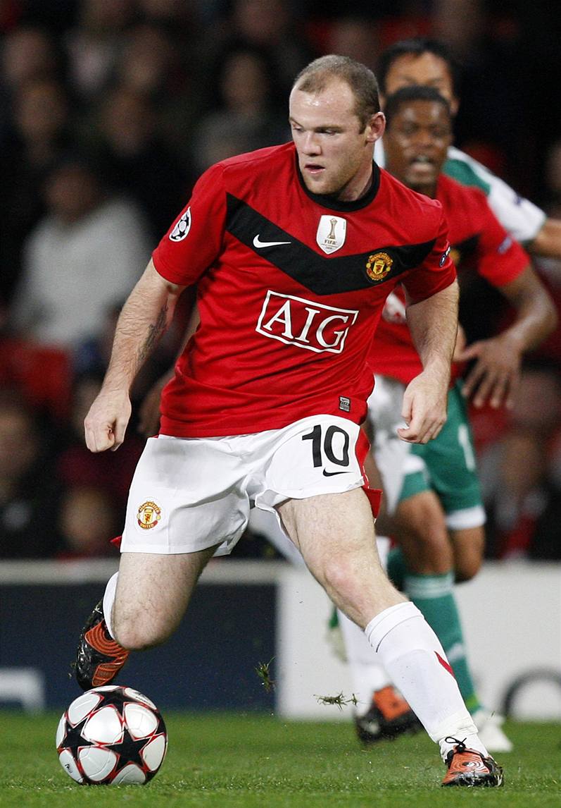 NA ODCHODU? Jak dlouho je�t� bude Wayne Rooney hájit barvy Manchesteru United? Podle kurz� sázkových kancelá�í u� moc dlouho ne.