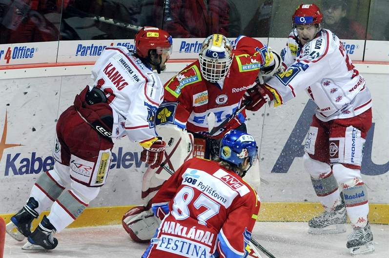 Tinec - Pardubice; Haek v oblíení