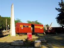 Kuba na kole. Rekonstrukce pepaden vlaku Che Guevarou u Santa Clary