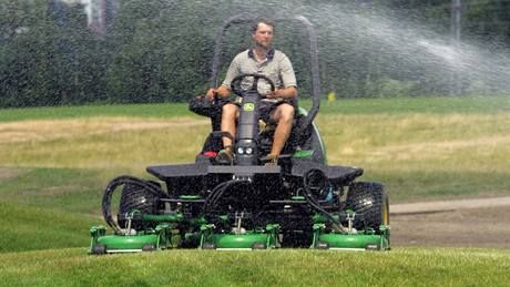 Sokolovský editel Jaroslav Mühlhansel jet v dob, kdy pracoval jako greenkeeper.