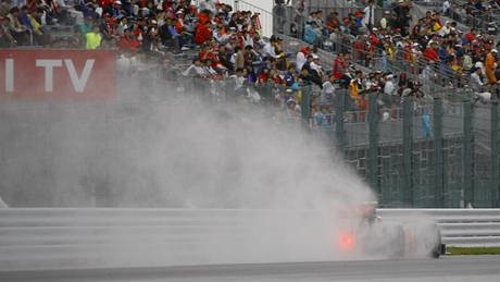 Heikki Kovalainen byl nejrychlejí dopoledne, po obd ani na dráhu nevyjel.