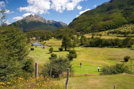 Golf v Argentin - Ushuaia Golf Club v Ohov zemi.