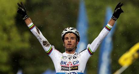 AMPION. Belgický cyklokrosa Niels Albert vyhrál závod Svtového poháru v Plzni.
