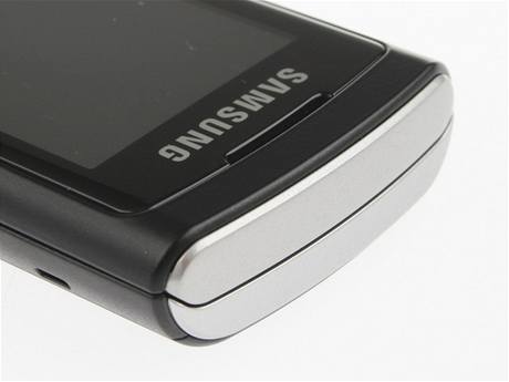 Recenze Samsung C3050 detail