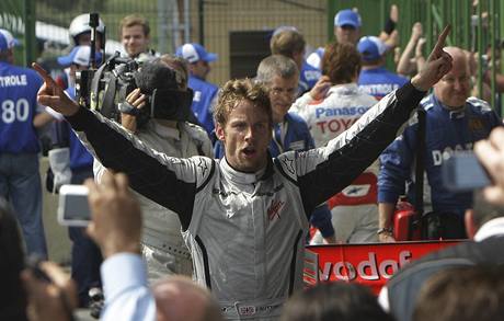 Jenson Button slav titul mistra svta 2009