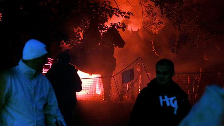 Do boje s chuligny nasadila policie na Letn i tkoodnce na konch.